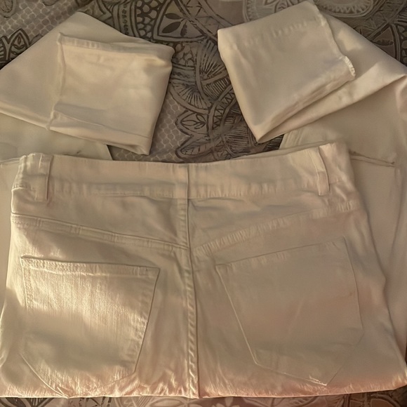 White Skinny Jeans - Picture 3 of 3